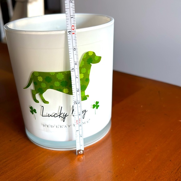 ☘️LUCKY DOG CANDLE by RED LEAF HOME - 4 inch tall single wick in Lakeside Scent - Picture 5 of 6